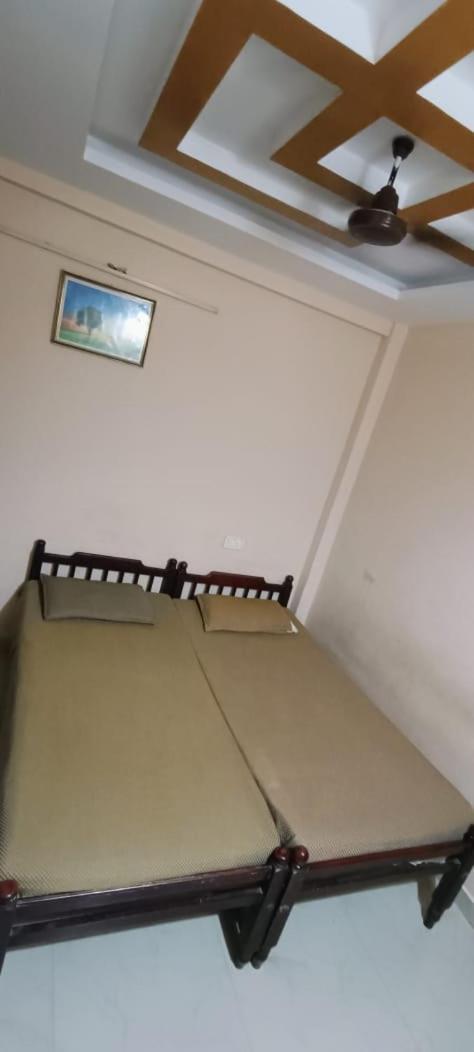 Classic Tourist Home Kochi Bagian luar foto