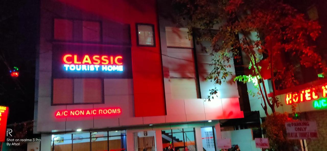 Classic Tourist Home Kochi Bagian luar foto